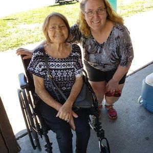 Meet your Posher, Linda